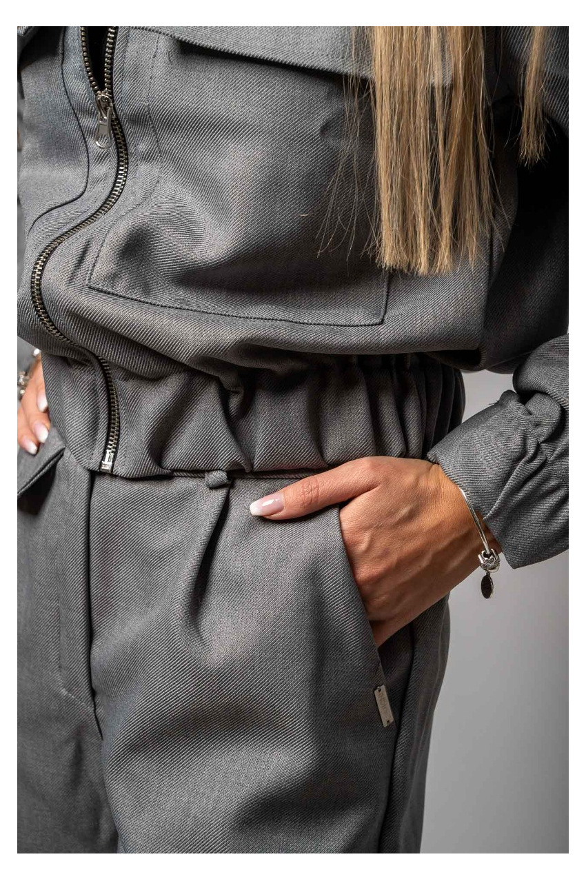 Спортно елегантен дамски костюм Айлин