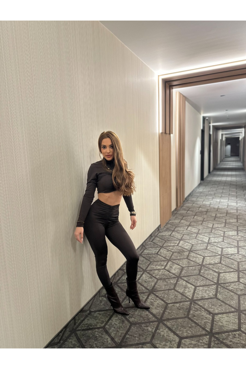 Елегантен дамски сет в Какао