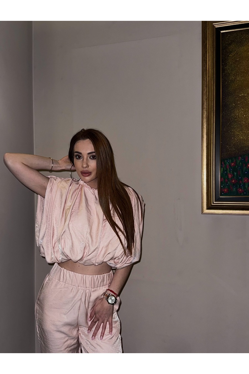 Елегантен комплект в розов нюанс