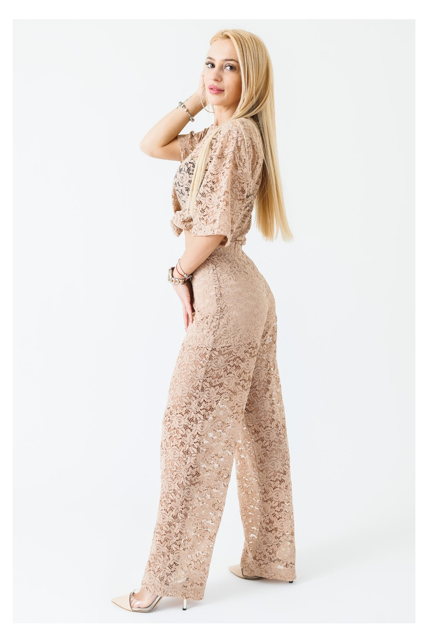 Елегантен дантелен сет Далия