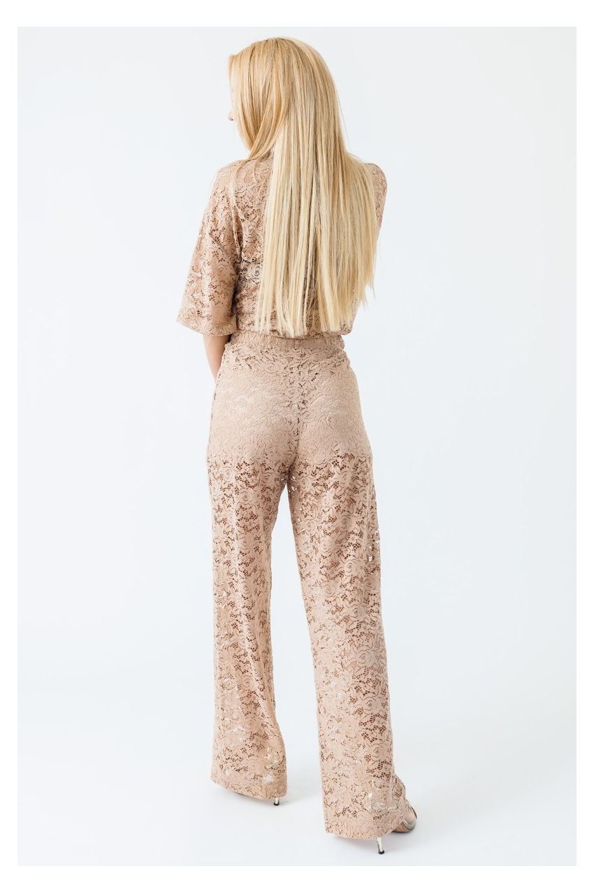 Елегантен дантелен сет Далия