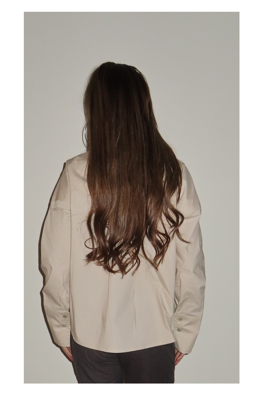 Елегантна риза в бежово