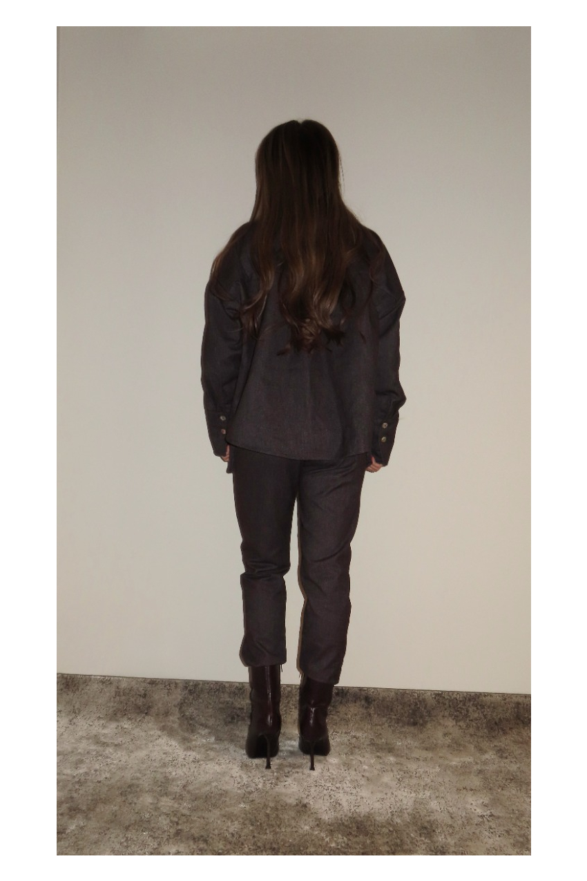 Дамски комплект с риза