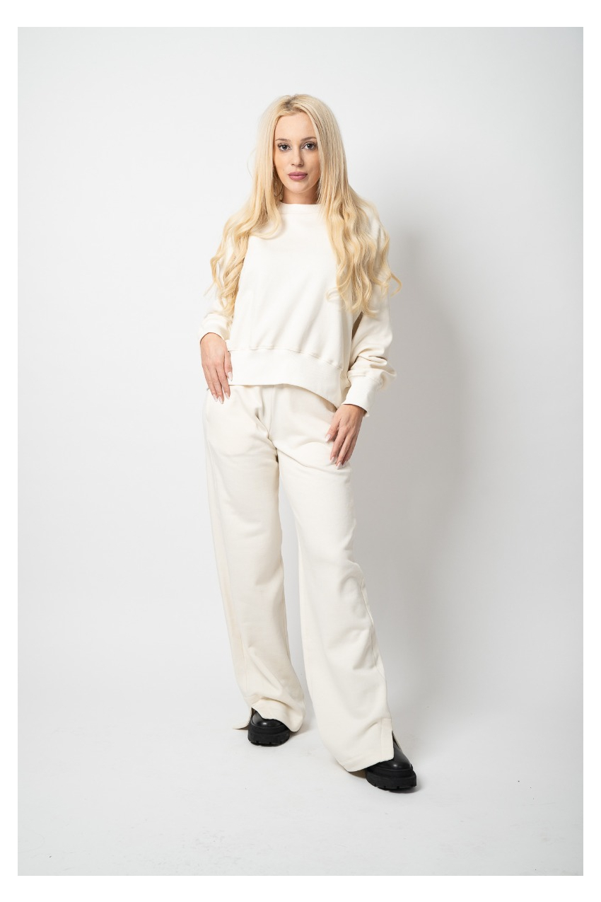 Спортен комплект Бела