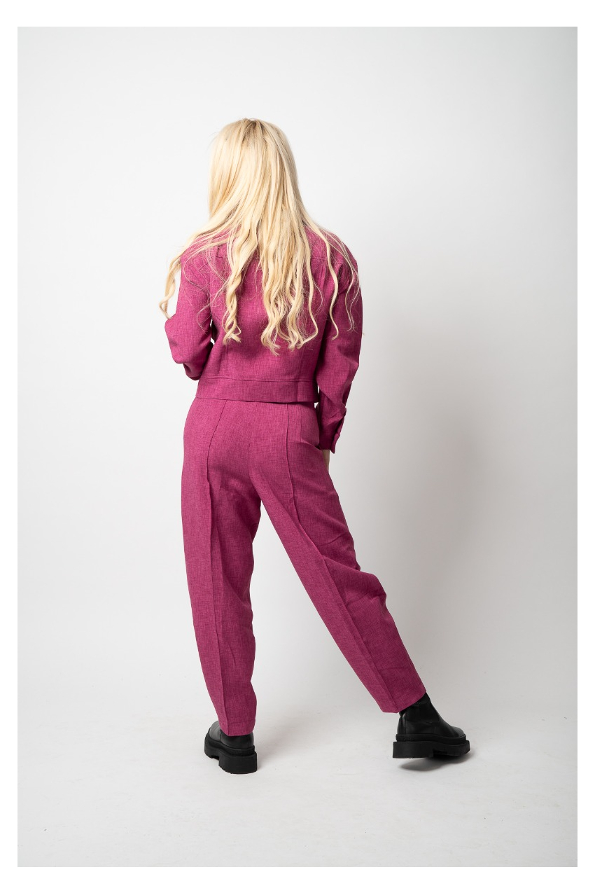 Спортно елегантен дамски костюм Циклама