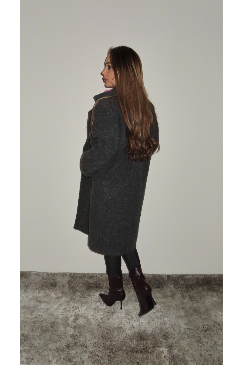 Елегантно дамско палто в сиво