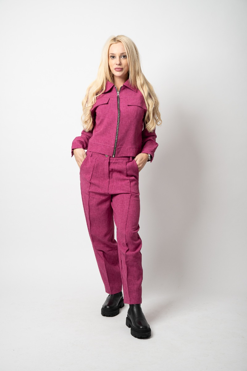 Спортно елегантен дамски костюм Циклама